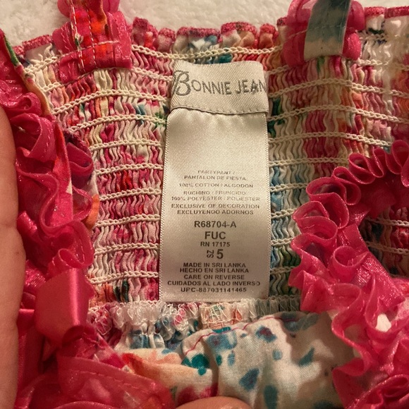 One piece - Picture 3 of 5